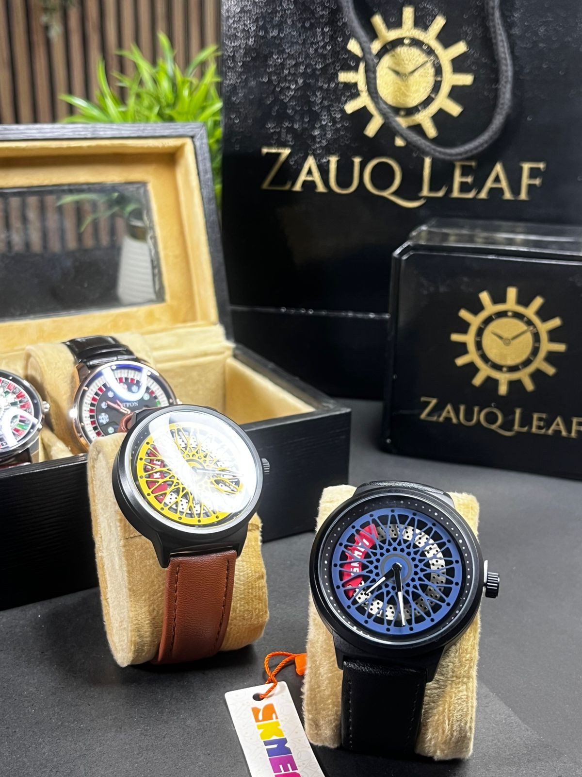 SKMEI Sporty Black Case Blue Wheel Rim Men's Watch